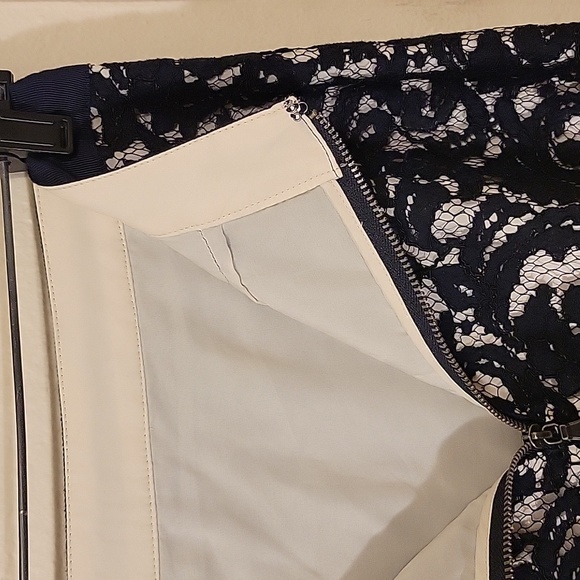 Club Monaco navy lace skirt size 2 - Picture 6 of 9